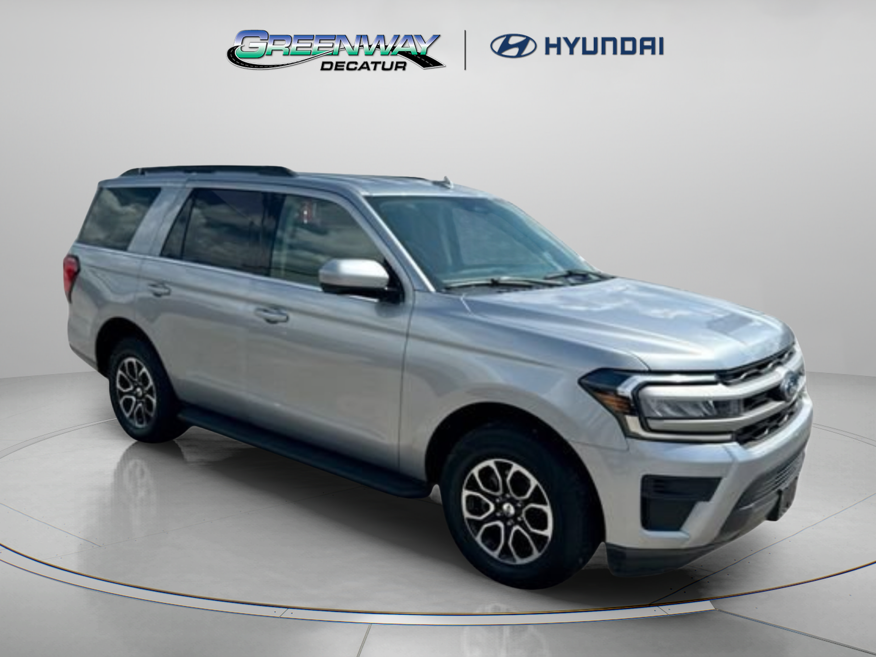 Used 2024 Ford Expedition XLT AWD/4WD image 1