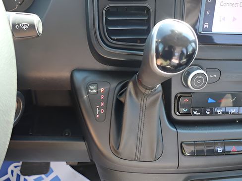 Used 2025 RAM ProMaster 2500 w/ Convenience Group FWD image 18