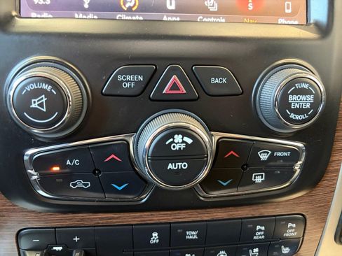 Used 2018 RAM 2500 Laramie AWD/4WD image 21