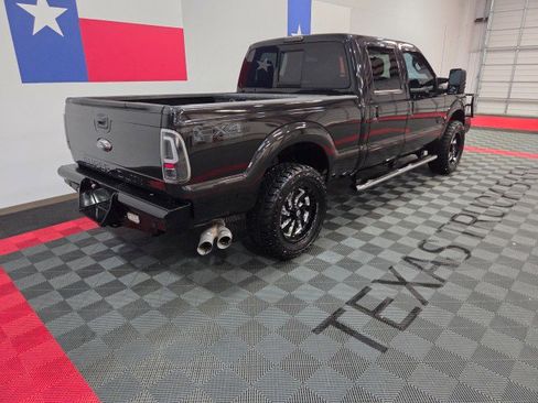 Used 2015 Ford F250 Lariat w/ Lariat Ultimate Package image 18