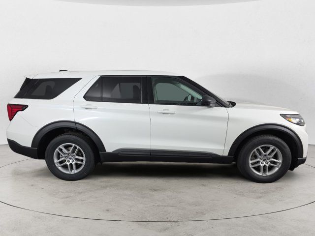 Used 2026 Ford Explorer Active AWD/4WD image 4
