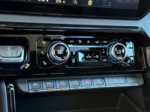 New 2026 GMC Sierra 1500 AT4 w/ AT4 Premium Package image 21