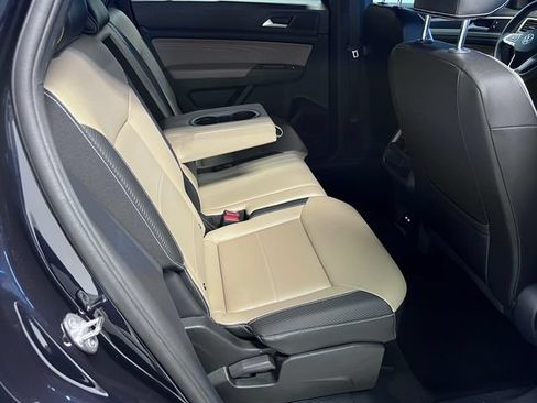Certified 2023 Volkswagen Atlas Cross Sport SE FWD image 13