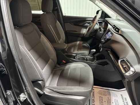 Used 2023 Chevrolet TrailBlazer LT w/ Convenience Package FWD image 29