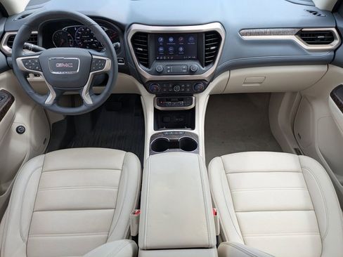 Used 2021 GMC Acadia Denali w/ Denali Technology Package FWD image 16