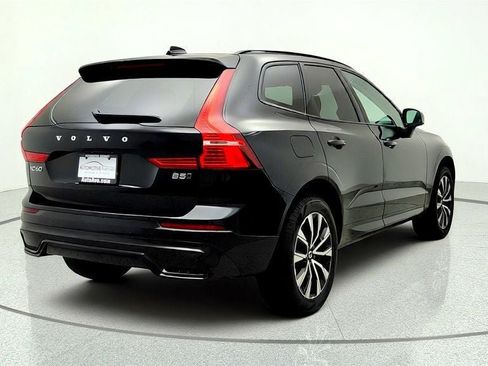 Used 2024 Volvo XC60 B5 Core w/ Climate Package AWD/4WD image 5