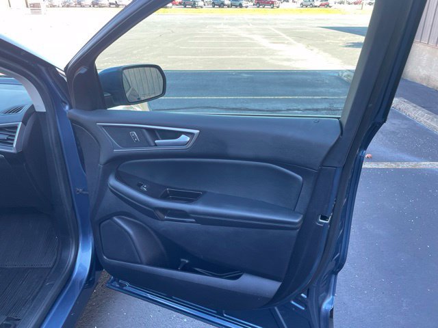 Used 2019 Ford Edge SEL w/ Equipment Group 201A AWD/4WD image 47