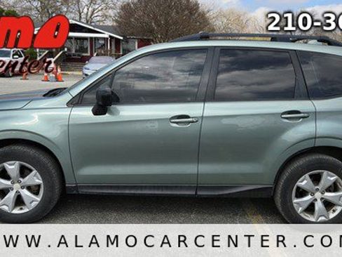 Used 2016 Subaru Forester 2.5i w/ Alloy Wheel Package image 2