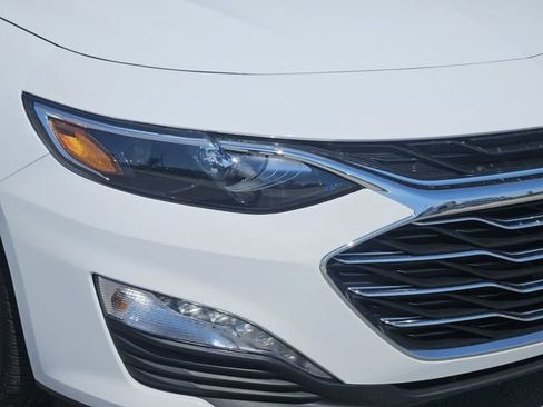 Used 2025 Chevrolet Malibu LT FWD image 8