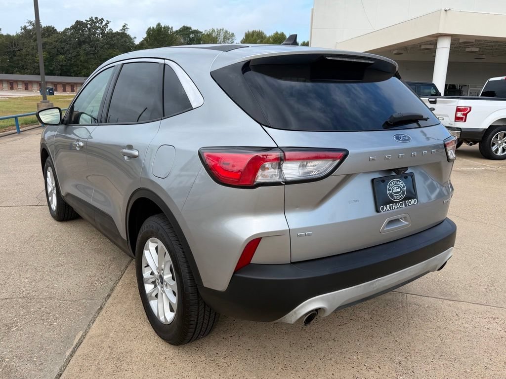 Used 2022 Ford Escape SE w/ Convenience Package AWD/4WD image 4