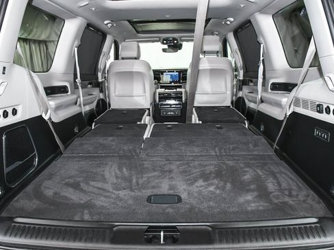 Used 2022 Jeep Wagoneer Series III w/ Premium Group I image 73