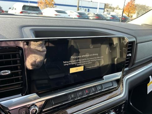 New 2026 GMC Sierra 2500 SLE image 9