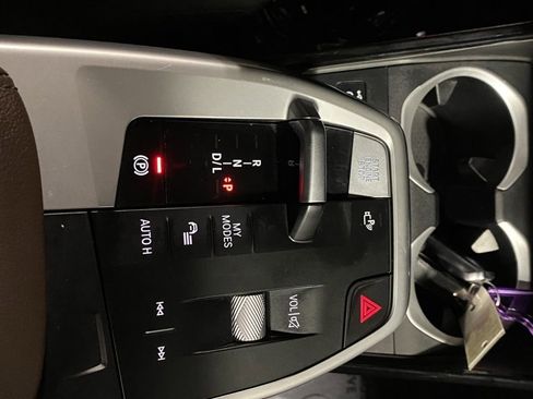 Used 2023 BMW X1 xDrive28i w/ Premium Package image 16