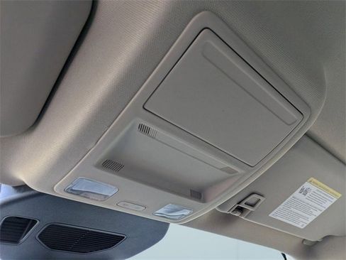 Used 2020 Ford Escape SE image 22