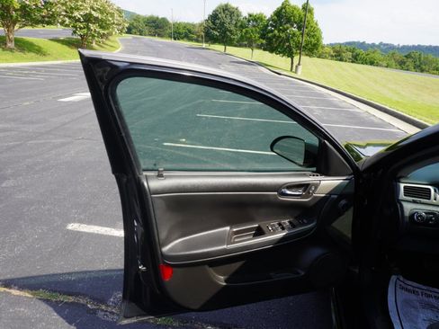 Used 2015 Chevrolet Impala Police FWD image 13