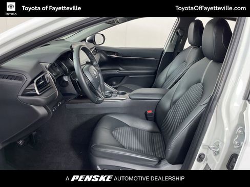 Used 2023 Toyota Camry SE image 21
