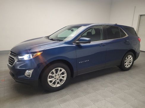 Used 2020 Chevrolet Equinox LT w/ LPO, Floor Liner Package FWD image 2