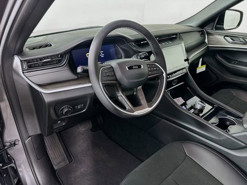 New 2026 Jeep Grand Cherokee L 4WD image 14