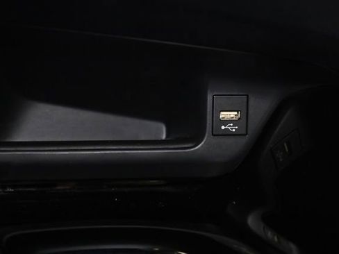 Used 2021 Toyota C-HR XLE image 24