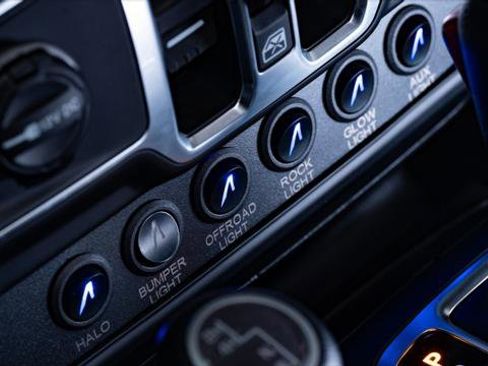 Used 2026 Jeep Wrangler Unlimited Sport image 28