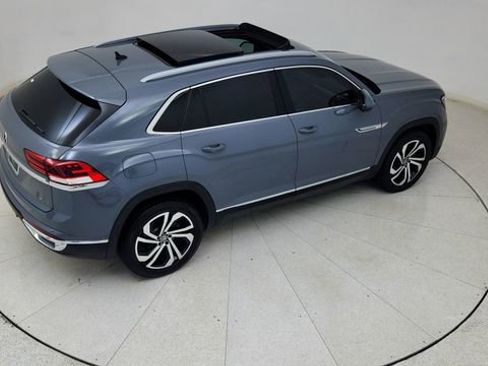 Used 2020 Volkswagen Atlas Cross Sport SEL Premium image 84