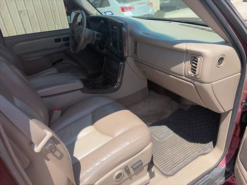 Used 2003 GMC Yukon Denali AWD/4WD image 10
