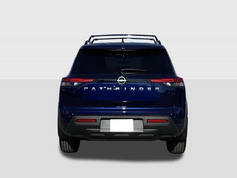 New 2025 Nissan Pathfinder SV image 3