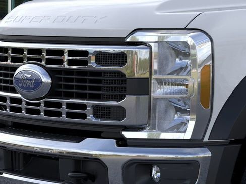 New 2026 Ford F550 4x4 SuperCab Super Duty image 17