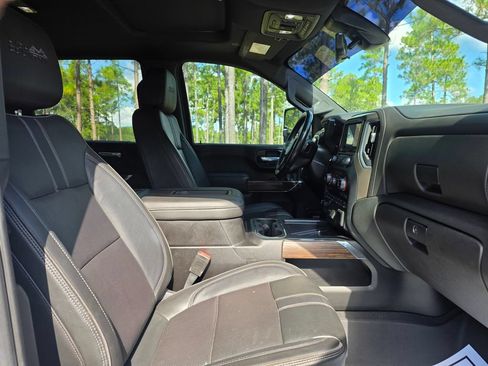 Used 2022 Chevrolet Silverado 3500 High Country w/ Technology Package AWD/4WD image 27
