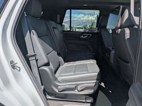 Used 2021 Chevrolet Tahoe Z71 w/ Luxury Package AWD/4WD image 33