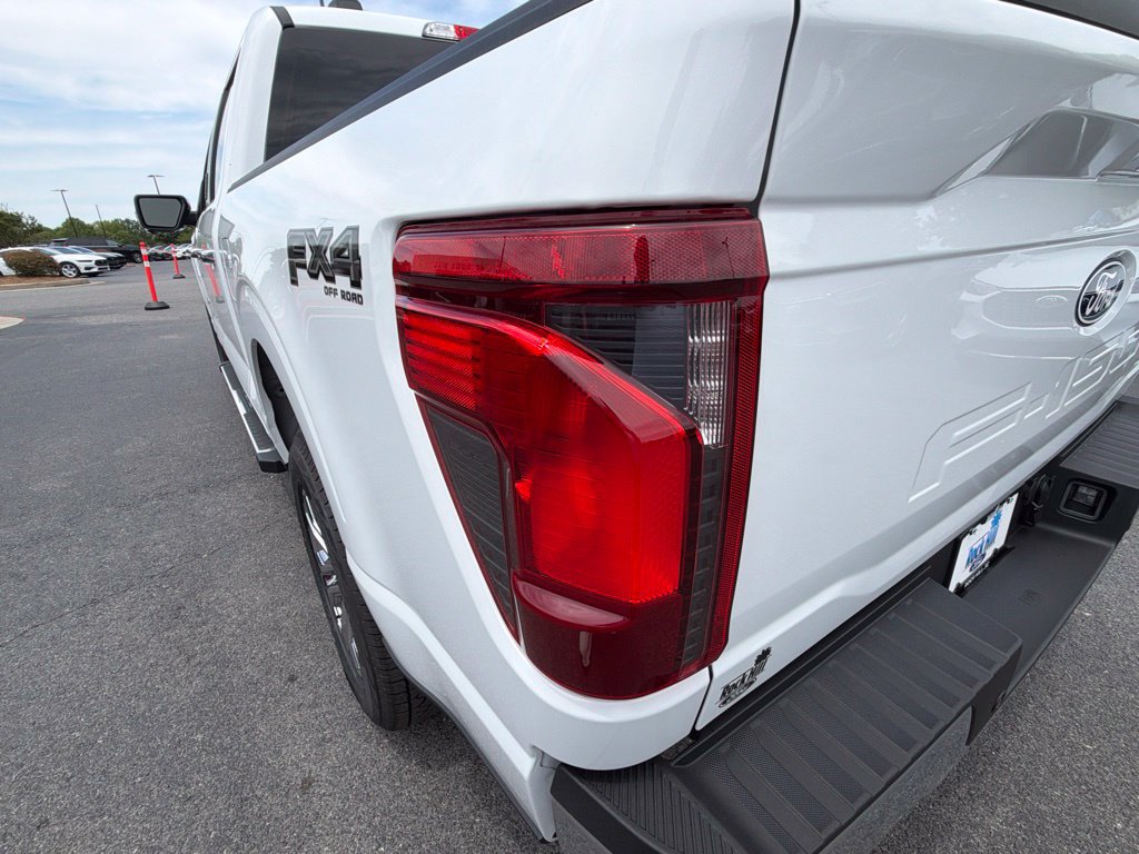 New 2026 Ford F150 XLT w/ Equipment Group 302A MID AWD/4WD image 25