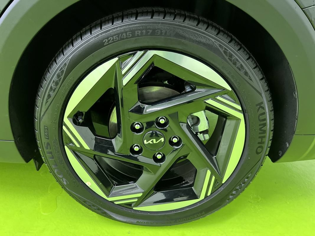Used 2025 Kia K4 EX FWD image 2