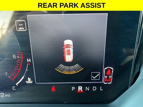 Used 2024 GMC Acadia Elevation FWD image 17
