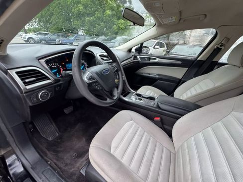 Used 2017 Ford Fusion S image 18