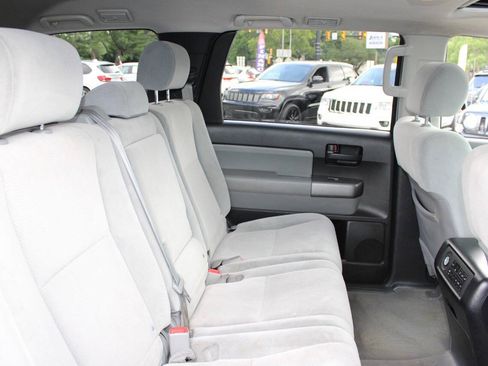 Used 2010 Toyota Sequoia SR5 AWD/4WD image 17