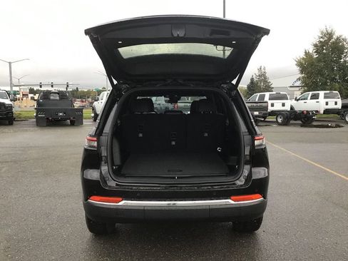 New 2025 Jeep Grand Cherokee Limited w/ Trailer Tow Package image 11