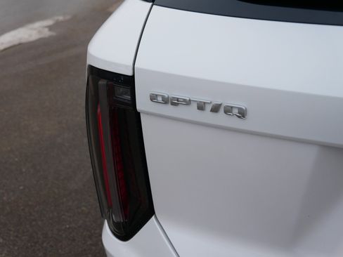 Certified 2025 Cadillac Optiq Luxury 2 w/ LPO, Floor Liner Package image 17