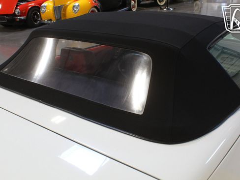 Used 1992 Chevrolet Corvette Stingray Convertible image 14