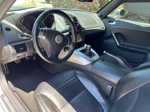 Used 2008 Saturn Sky w/ Premium Trim Package RWD image 12
