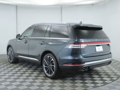 Used 2022 Lincoln Aviator Reserve w/ Equipment Group 201A image 7