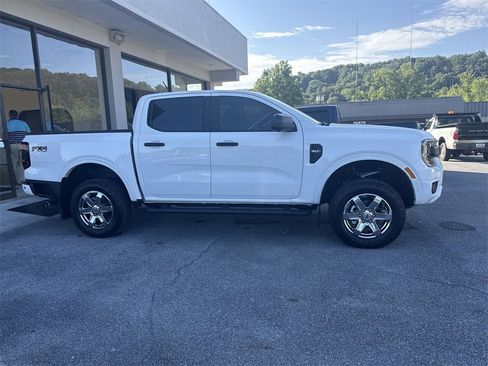 Used 2024 Ford Ranger XLT w/ Technology Package image 4