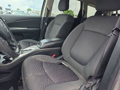Used 2017 Dodge Journey SXT w/ Comfort/Convenience Group AWD/4WD image 18