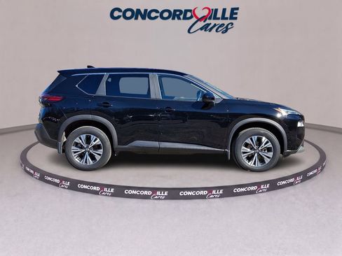 Certified 2023 Nissan Rogue SV AWD/4WD image 8