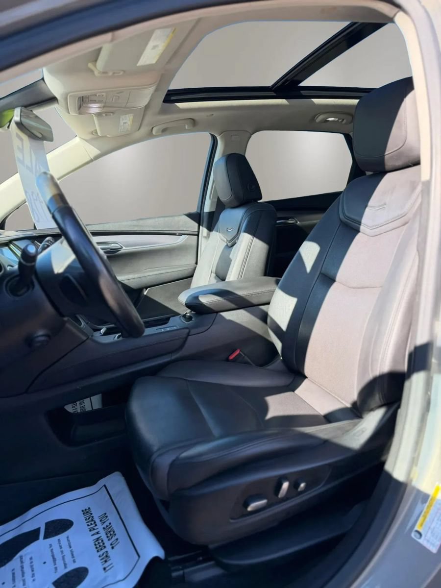 Used 2019 Cadillac XT5 Luxury AWD/4WD image 11
