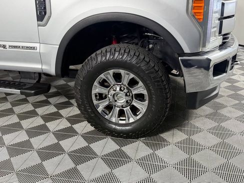 Used 2017 Ford F250 Lariat w/ Lariat Ultimate Package image 12