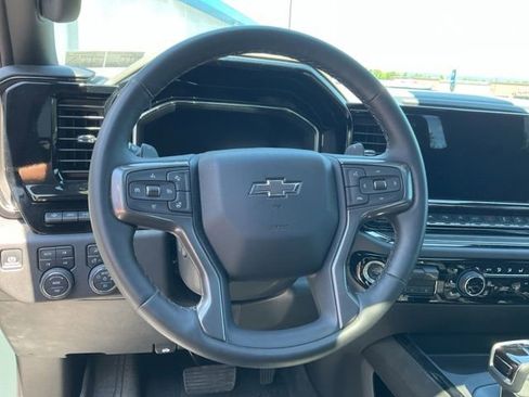 Used 2025 Chevrolet Silverado 1500 ZR2 w/ Technology Package AWD/4WD image 3