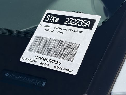 Certified 2026 Toyota Grand Highlander AWD Hybrid image 31