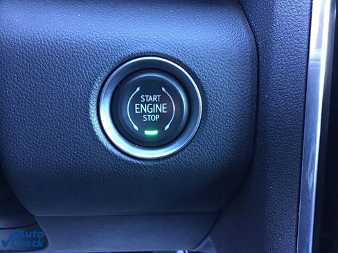 Used 2025 GMC Acadia Elevation image 37