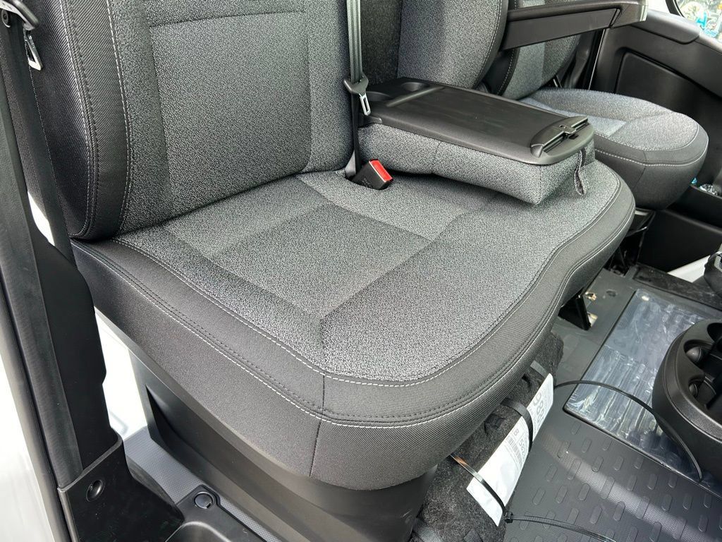 New 2024 RAM ProMaster 2500 w/ Upfitter's Prep Package FWD image 27