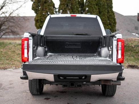 Used 2025 Ford F250 XLT image 7